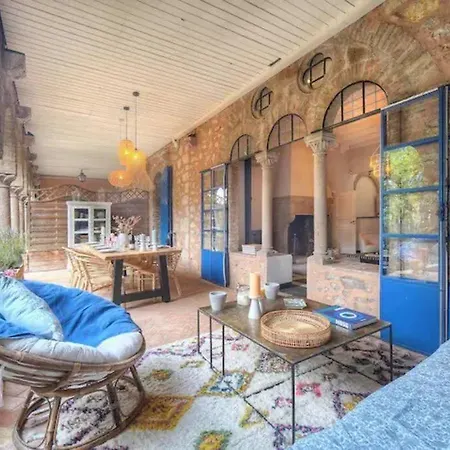 Charming In A Manor In Appartement Cannes
