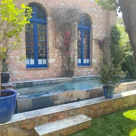 Charming In A Manor In Appartement Cannes